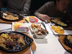 陆陆双拼-纽斯特自助牛排餐厅(三林印象城店)
