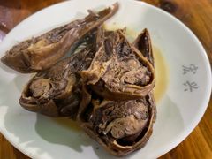 -宏兴烤鱼山庄(宣恩总店)
