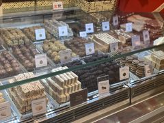 -VENCHI 闻绮(北京国贸商城店)