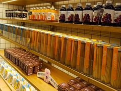 面包甜点陈列柜-面包新语(滨湖万达店)