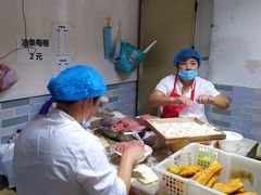 -张阿三馄饨店