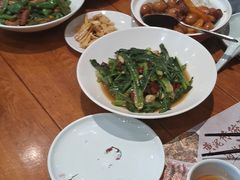 -黄泥岗·地道湖北菜(奥特莱斯店)