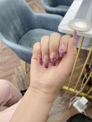 -小黑瓶美甲美睫