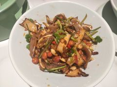 -费大厨辣椒炒肉(高铁吾悦广场店)