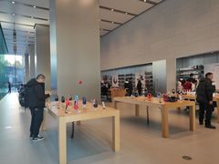 -Apple零售店(华贸购物中心店)