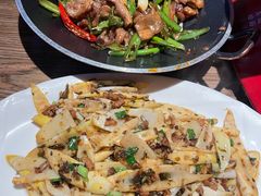 -龙少爷碳火干锅(环球中心店)