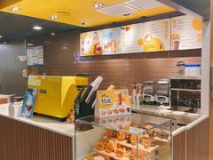 面包甜点陈列柜-麦当劳(广州新港东路第二分店)