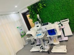 -YooMee优美智能科技美肤机构