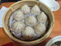 -莱莱小笼·乔艾