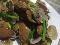 -四川小胡子海鲜(丁村万人海鲜广场店)