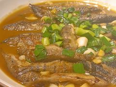 -头上红煨盐鸡·非遗院子餐厅
