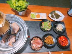 -凤鹤烤肉馆(万达锦绣店)