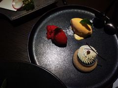 -丽思卡尔顿·炙焰·铁板烧餐厅