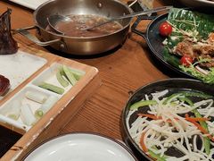 -老滇山寨•云南特色菜•地方菜•民族风情歌舞表演(金碧店)