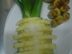 -阿瓦山寨·湘菜现炒·剁椒鱼头王(咸阳总店)