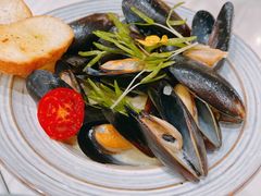 -HuaTa 花榻·花忆西葡餐厅(虹桥南丰城店)