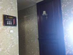 -水尚丽都