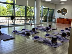 -小荧星艺校(浦东中环分校)