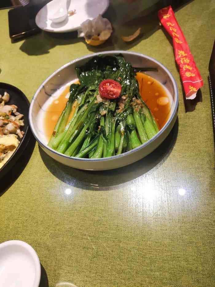 南风餐厅-"环境还不错,上次跟几个朋友一起去吃.牛肉.