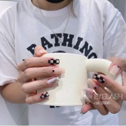 -吉吉靓甲美睫