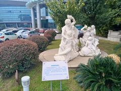 -华西龙希大酒店旅游观光区