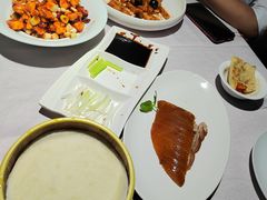 -鸭王烤鸭店(三里河店)