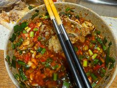 -肖肖酸萝卜鱼火锅(总店)