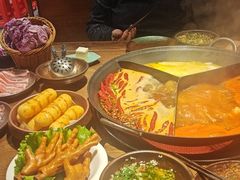 -巴卤社老火锅(财富店)