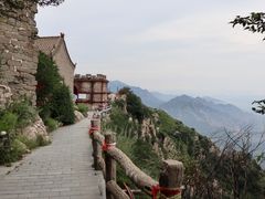 -鸡鸣山旅游景区