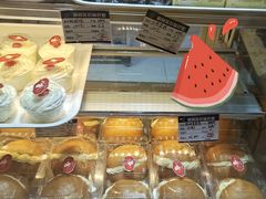 -白玉兰食品甜凤店(合生汇店)