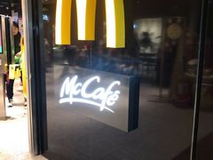 门面-麦当劳(中山公园龙之梦店)