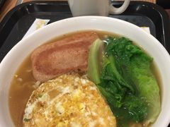 煎鸡扒肠仔公仔汤面-大家乐(广州宝岗店)