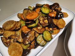 山药烧香菇-老码头黑皮肘子锅包肉(赣水路店)