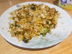 雪菜肉丝炒饭-济南大学-第8食堂