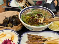 -云阿蛮云南生烫牛肉米线(奉贤路店)