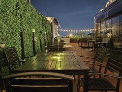 -Tipsy Bar•屋顶露台酒吧&水烟吧