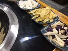 -地锅公社·现炒地锅鸡·地锅鱼·夜宵(罗锦路店)
