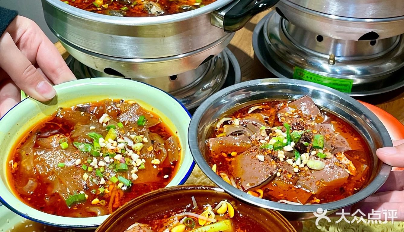 生活在鄞州发现一家吼特别的小火锅店耶