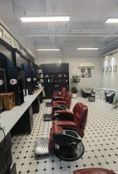 -老男孩男士理容馆·理发·烫染·修面