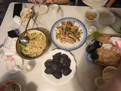 -三姐妹·海鲜大排档