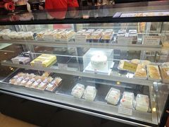 -红宝石·鲜奶小方·海派西点房(南丹店)