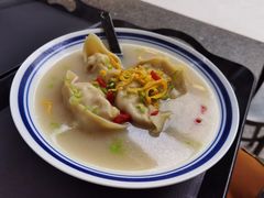 刀鱼馄炖-阿姨食堂