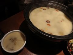 胡椒猪肚鸡锅-乔街深夜食堂·台州菜·高压锅生蚝(杭州总店)