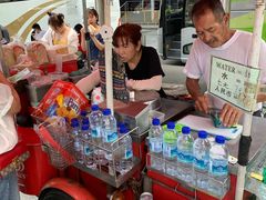 -詹爷爷乌节路街头冰淇淋