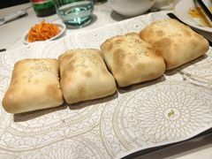 新疆烤包子-阿里疆Alijiang·丝路美食·异域风情·清真(长楹天街店)