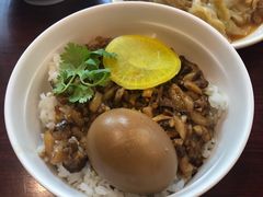 卤肉饭-古早人小吃店(黄河北路店)