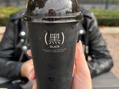 -喜茶(迪士尼小镇·平行宇宙店)