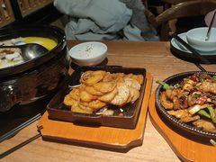 -九锅一堂酸菜鱼(万达广场店)