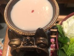 -老牌坊云南鱼豆花火锅(爱建店)
