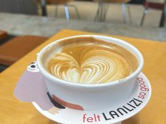 拿铁-LANLIZI BAKERY(COSMO店)